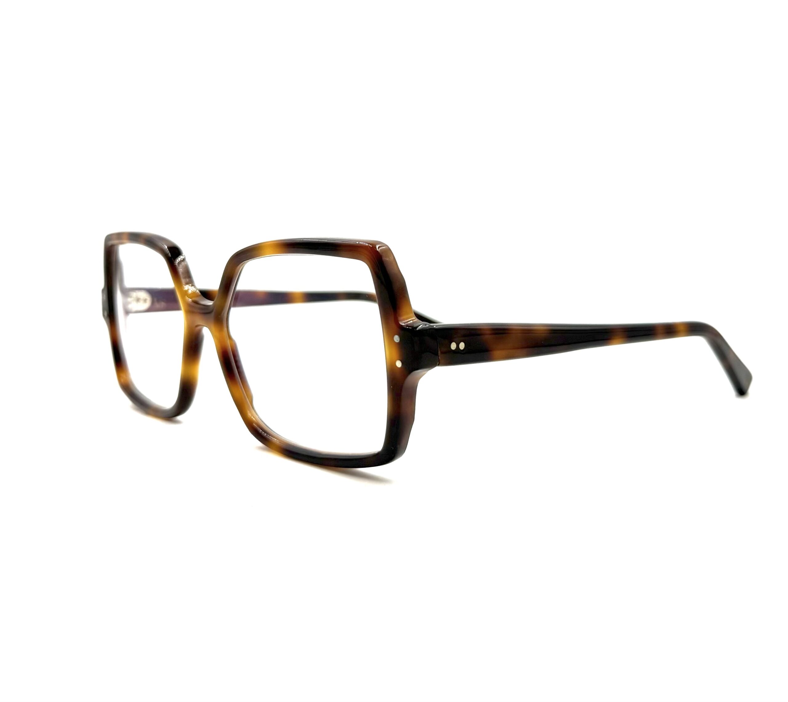 Cazilhac lunettes femmes acétate. Solides, légères et confortables nos lunettes VDS sont uniques.