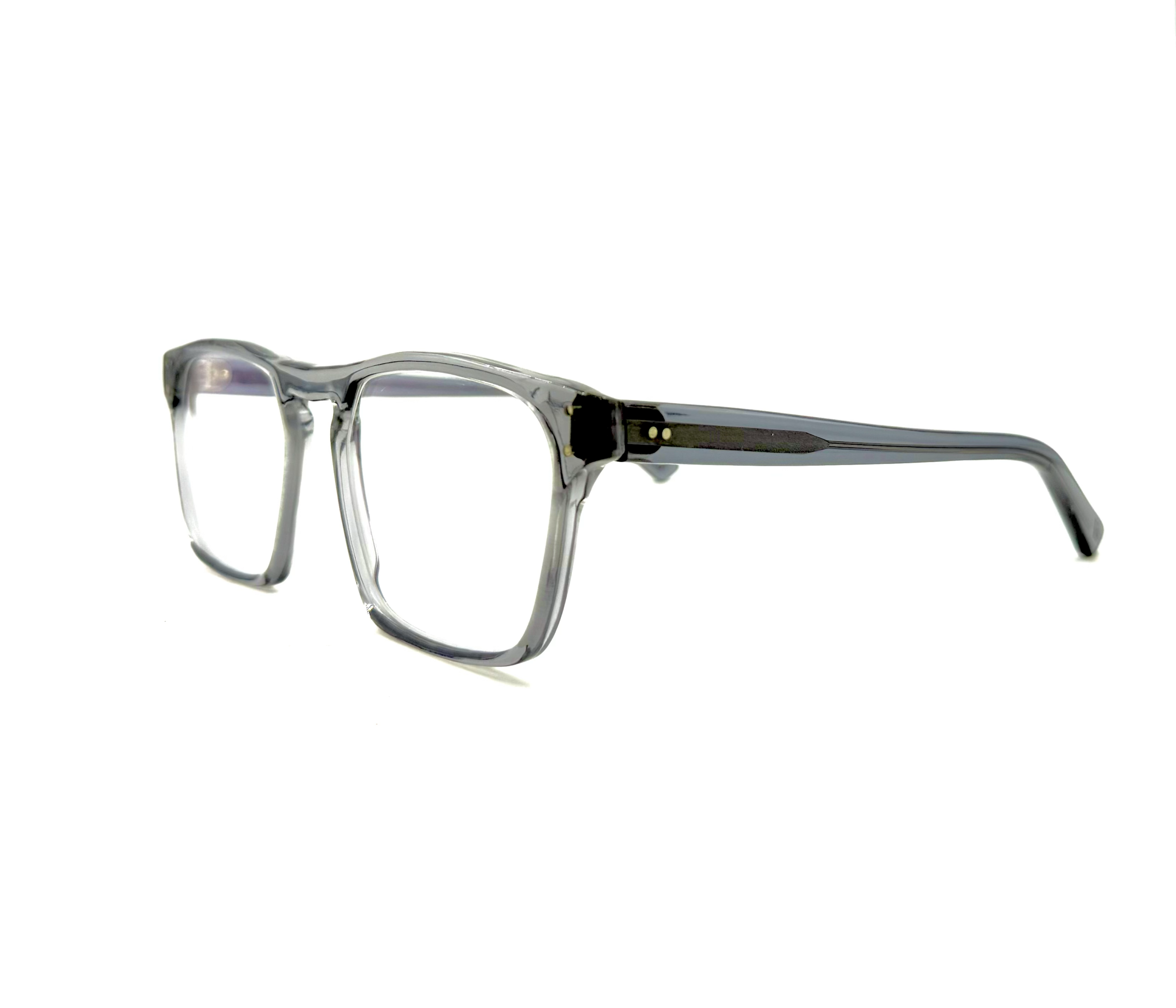 ouveillan lunettes homme en acétate. Solides, légères et confortables nos lunettes VDS sont uniques.