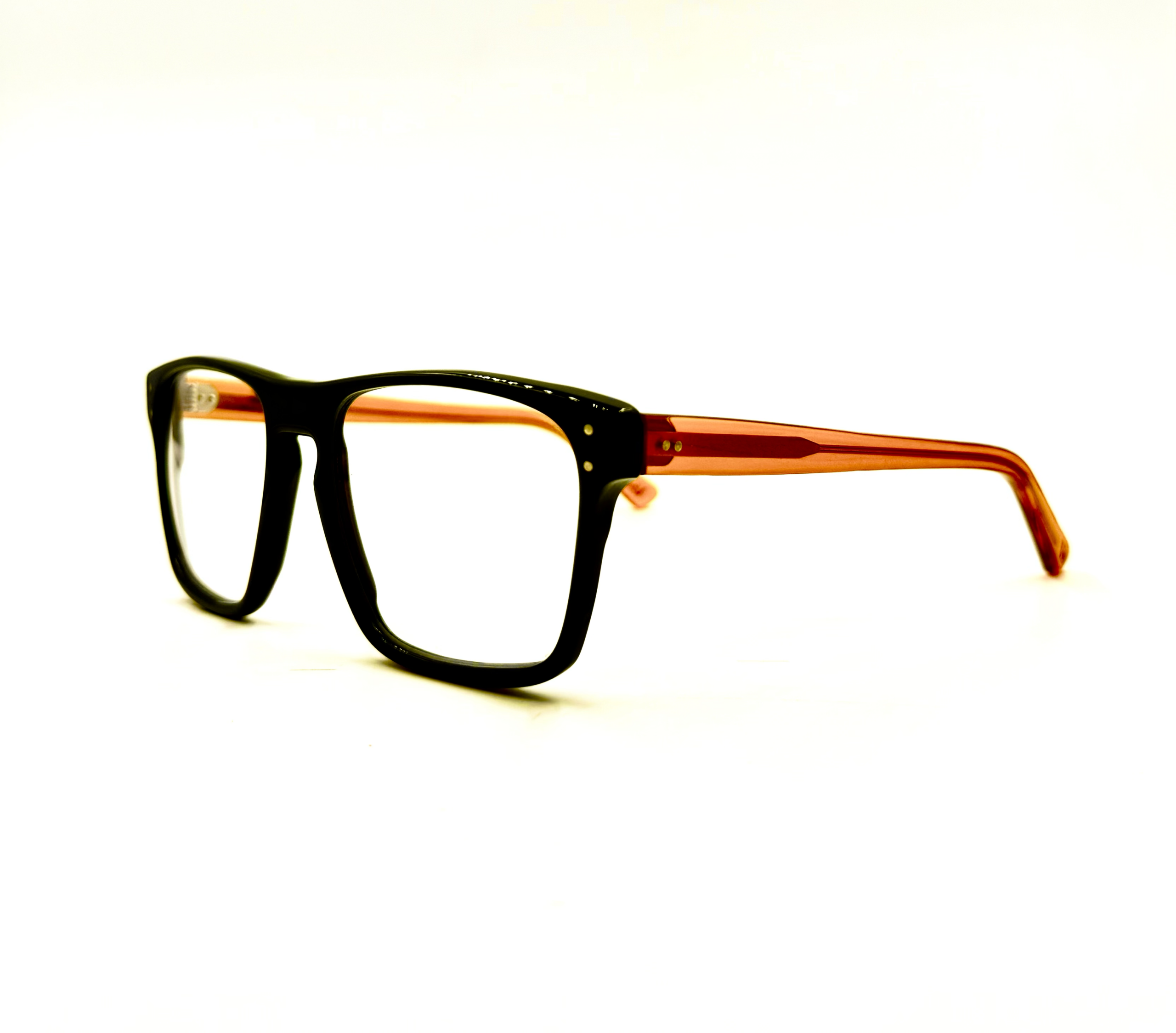 Rivel lunettes homme en acétate. Solides, légères et confortables nos lunettes VDS sont uniques.